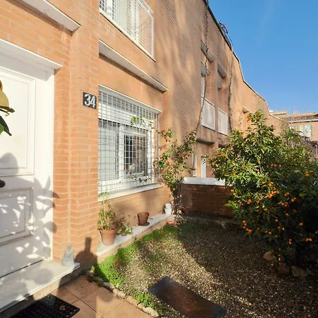 Townhouse Roger Lloretholiday Lloret de Mar